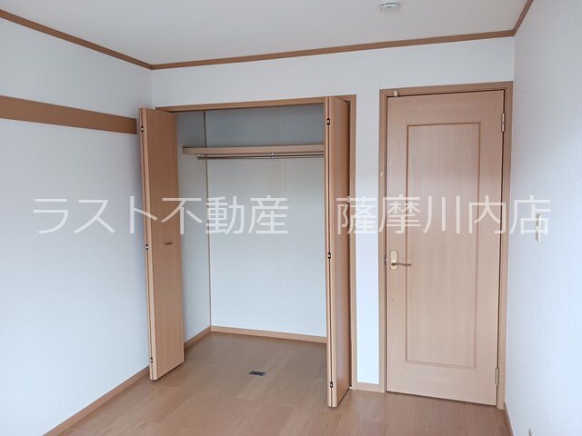 リバーロードYⅡ 収納