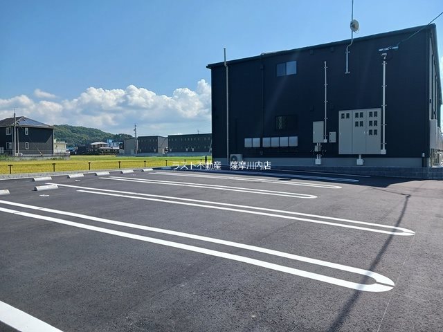 ラ　ミーア　カーサ 駐車場