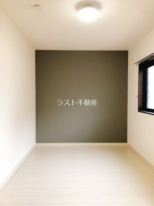 グランコート中郷Ⅱ ベッドルーム