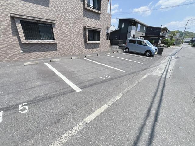 Sun Flat 駐車場