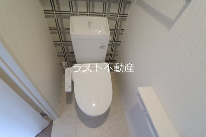 Avenir宮内町　Ⅱ トイレ
