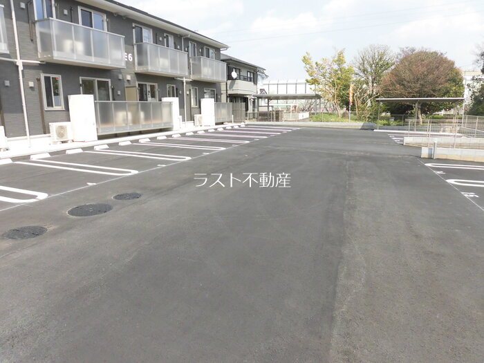 コスモ6 駐車場