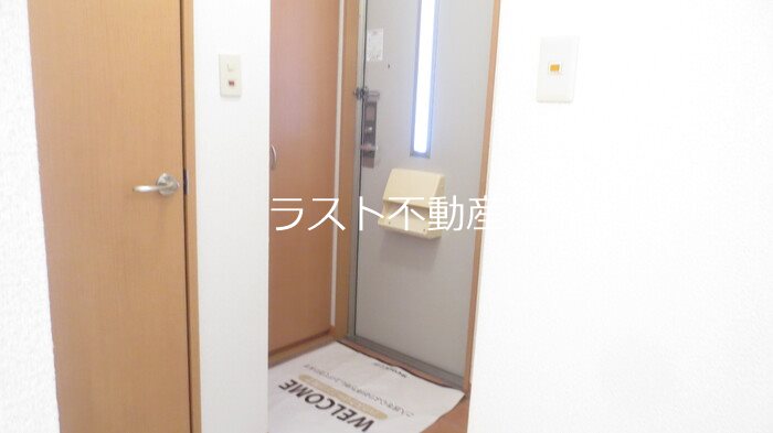 サニーパークハイツ 玄関