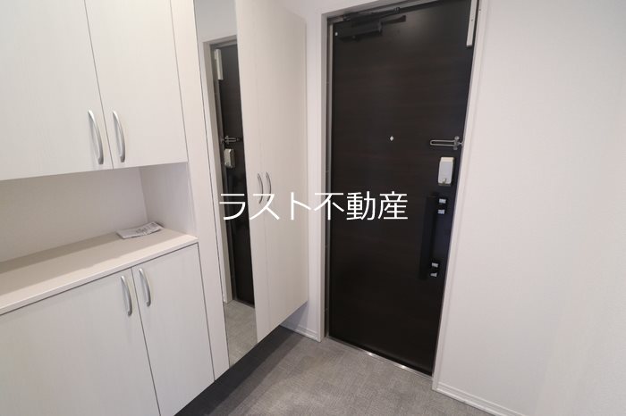 Avenir宮内町　Ⅰ 玄関