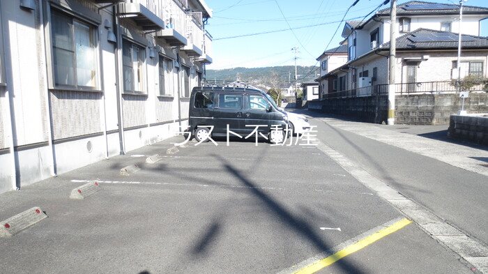 シャルム平佐 駐車場