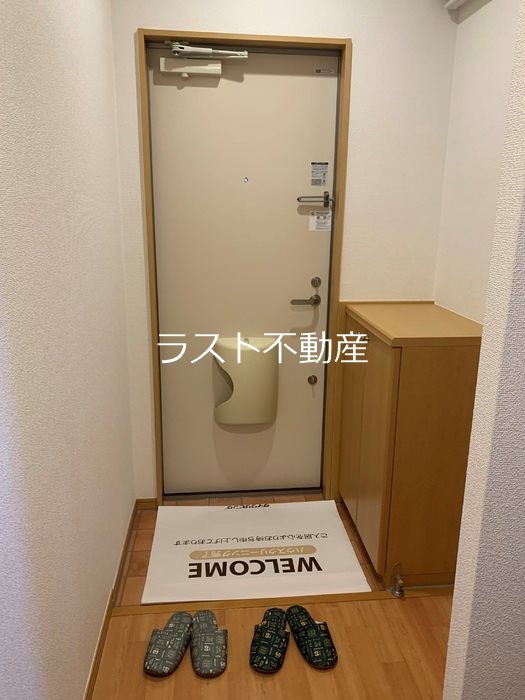シャルム平佐 玄関