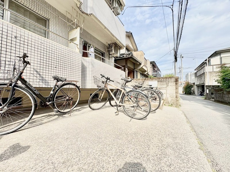 鹿児島県鹿児島市郡元１丁目16-32 駐車場