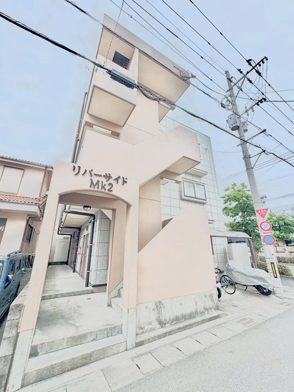 鹿児島県鹿児島市東谷山５丁目30-10 エントランス