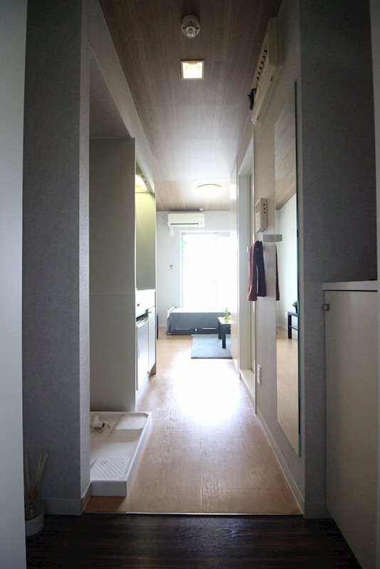 鹿児島県鹿児島市東谷山５丁目4-15 玄関
