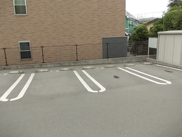 鹿児島県鹿児島市紫原５丁目41-20 駐車場