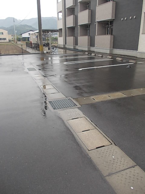 鹿児島県鹿児島市中山町5028-14 駐車場