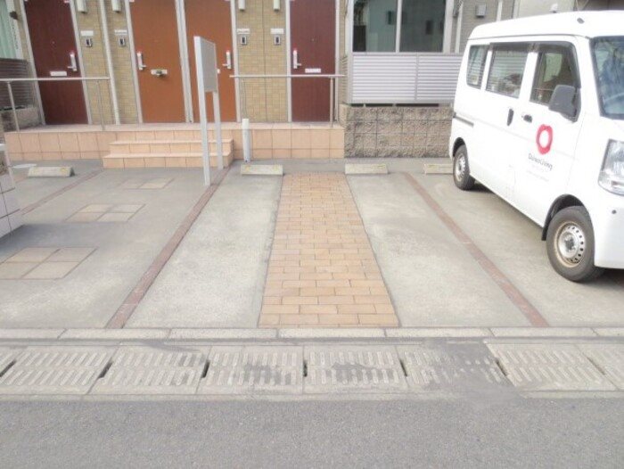 鹿児島県鹿児島市原良４丁目30-3 駐車場