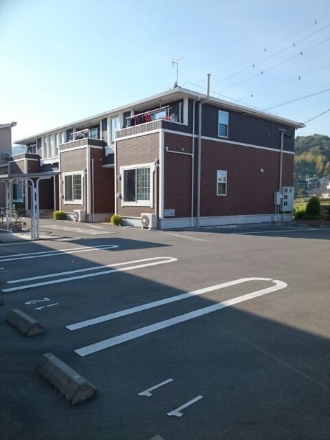 鹿児島県鹿児島市中山町24-1 駐車場