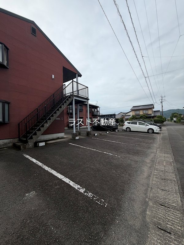 ランバーG 駐車場