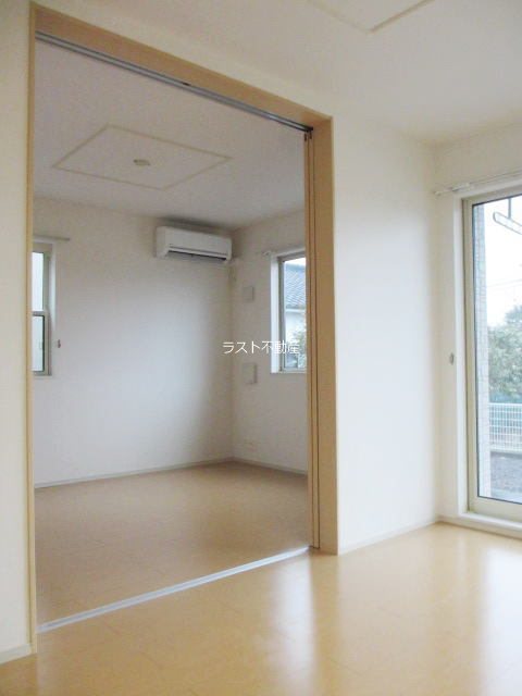 鹿児島県出水市文化町 リビング