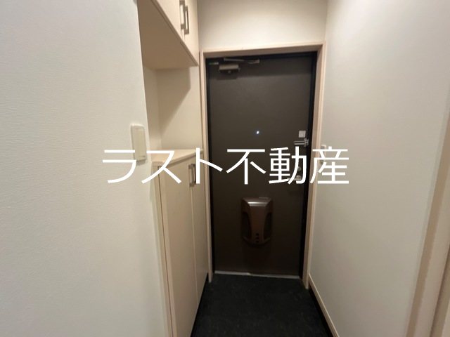 ベルビューMOMO 玄関