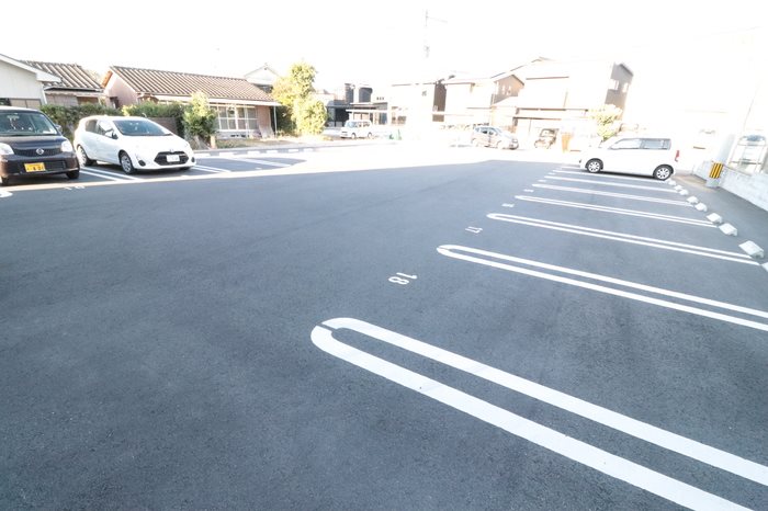 鹿児島県日置市伊集院町下谷口 駐車場