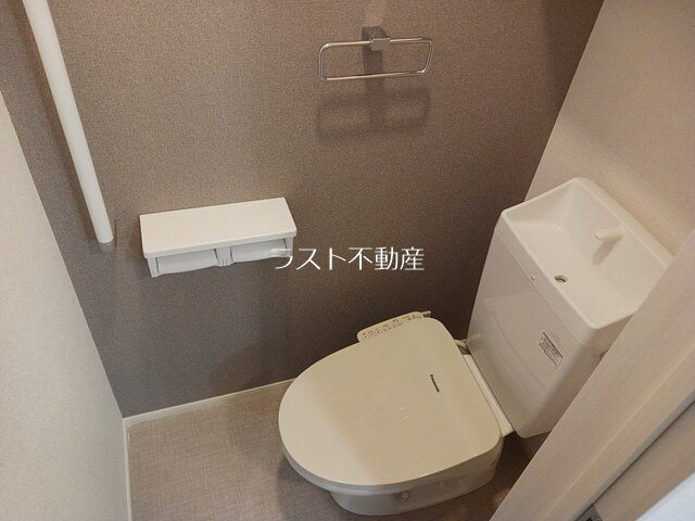CFメゾン トイレ