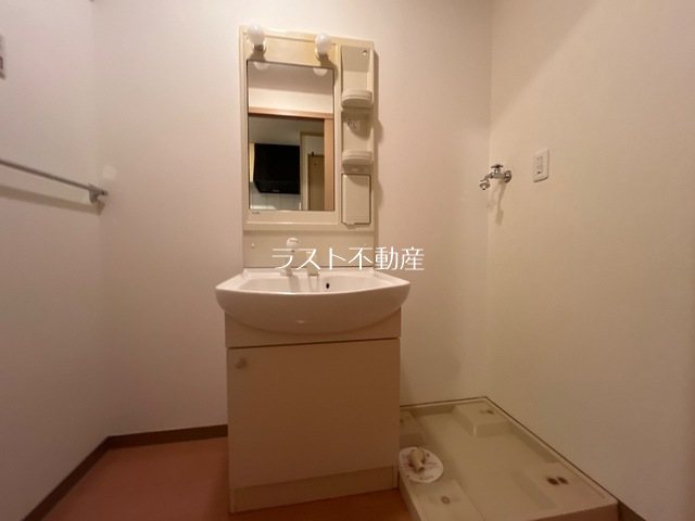 敬愛ハイツ　B 洗面所