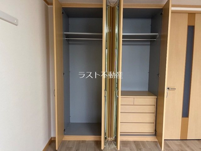 敬愛ハイツ　B 収納