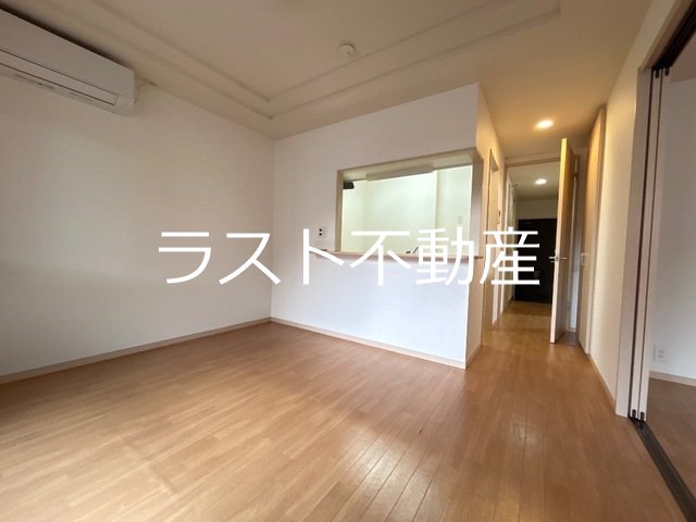 鹿児島県薩摩川内市百次町 リビング