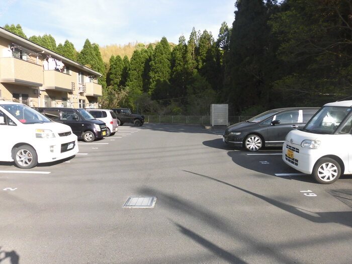 鹿児島県日置市伊集院町下谷口 駐車場