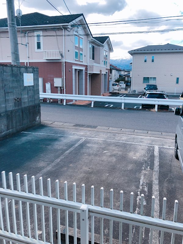 第８佐藤ハイツ 駐車場