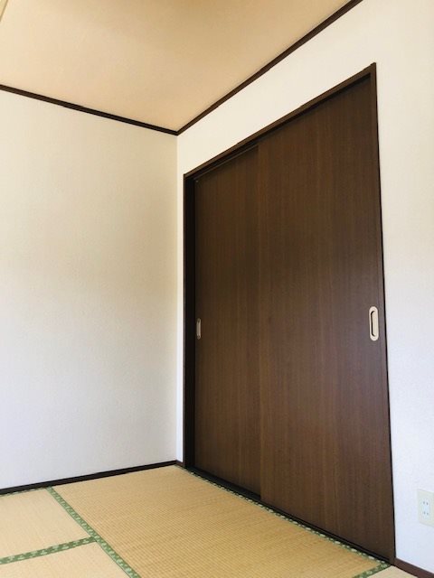 青葉CORPORATION 内装
