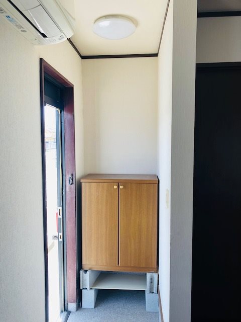 青葉CORPORATION 玄関