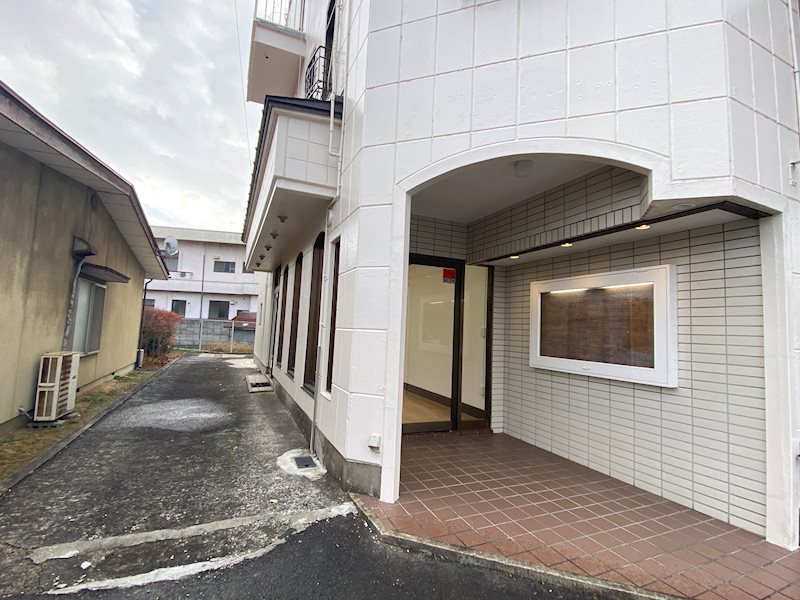 ＳＴビル 駐車場