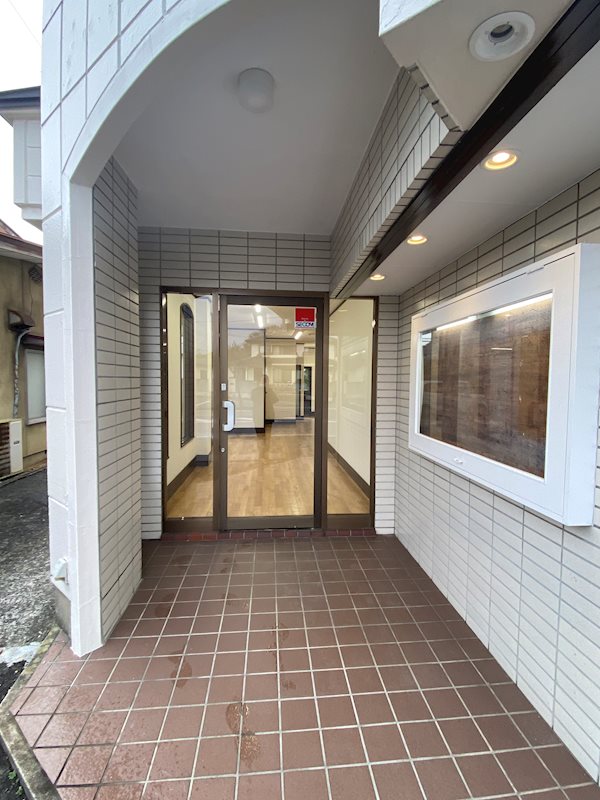 ＳＴビル 玄関