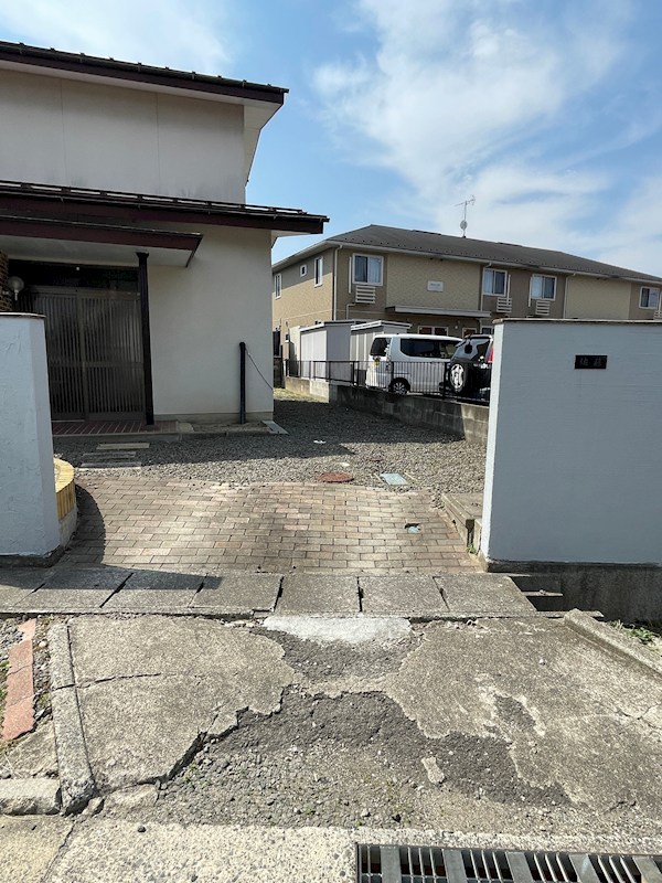 佐藤貸家 駐車場
