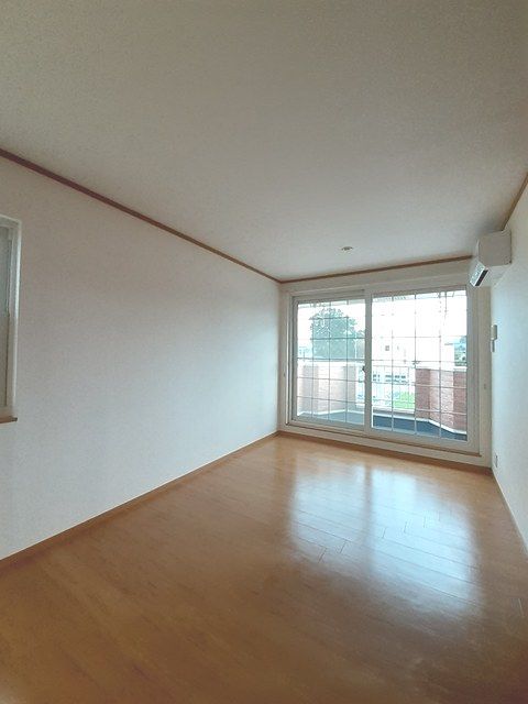 ニューカマタ リビング
