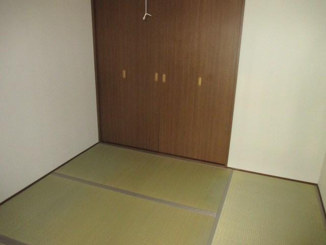 ラフォーレいずみＢ棟 ベッドルーム