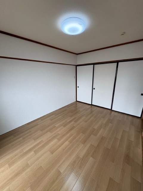 ハイジー松山 ベッドルーム