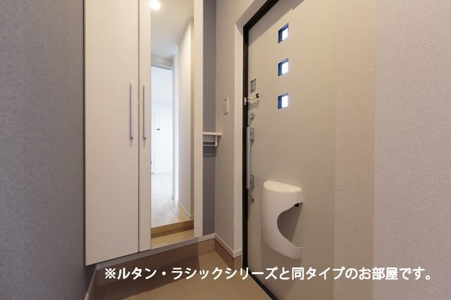 ソルクレストⅡ 玄関