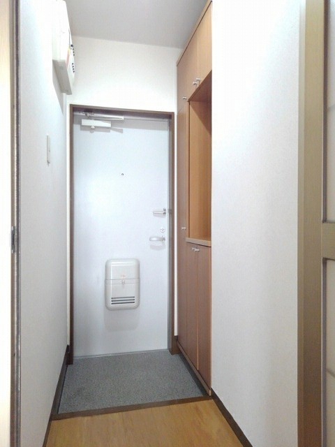 サニーハウス 玄関