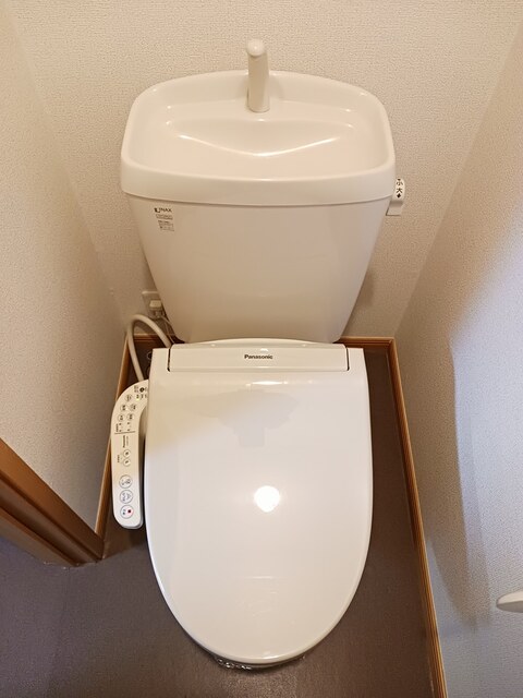 クリスタルコートＡ トイレ