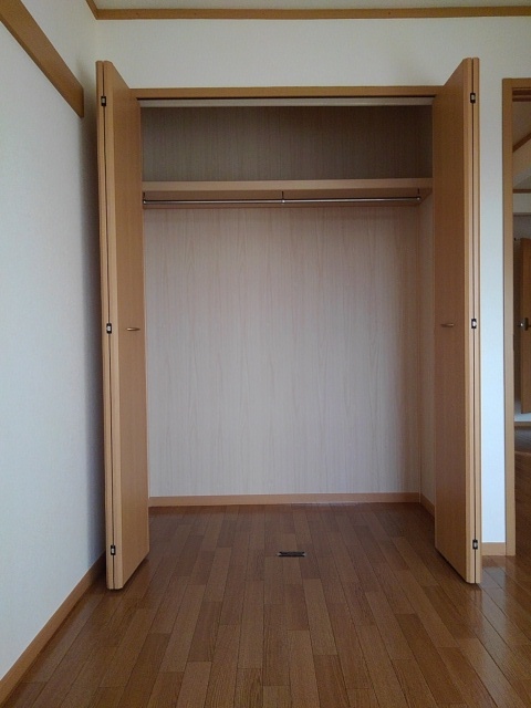 アンソレイエメゾンＥ 収納
