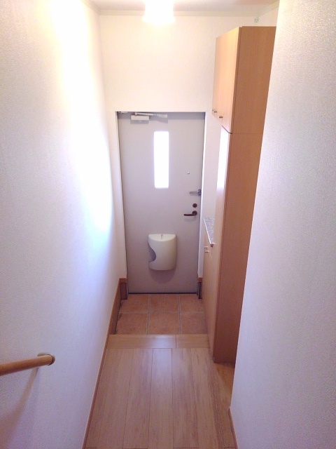 サンライズ幸 玄関