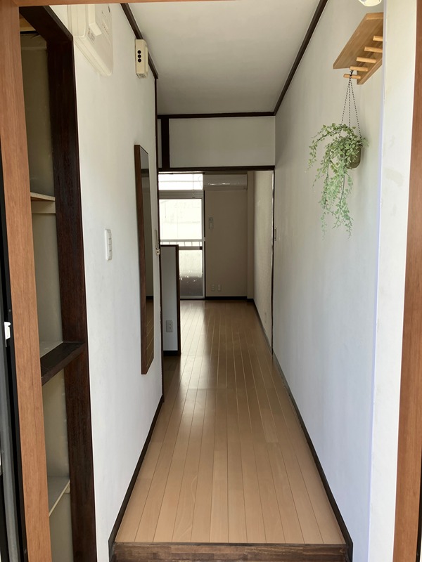 コーポモンパルノ 玄関