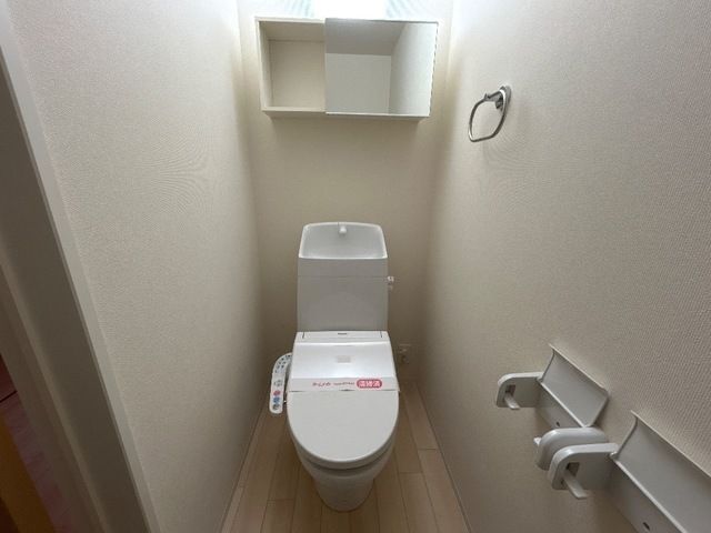 ロイヤルハイツ　フローラ トイレ
