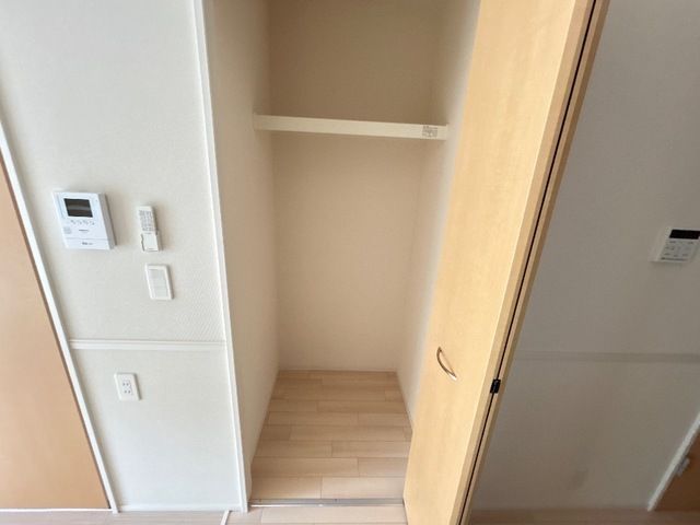 ロイヤルハイツ　フローラ 収納