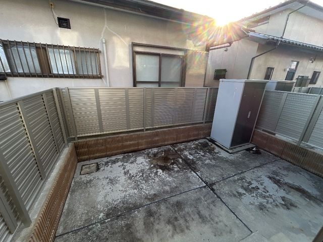 ロイヤルハイツ　フローラ 庭