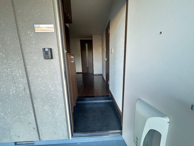 フロイデＢ 玄関
