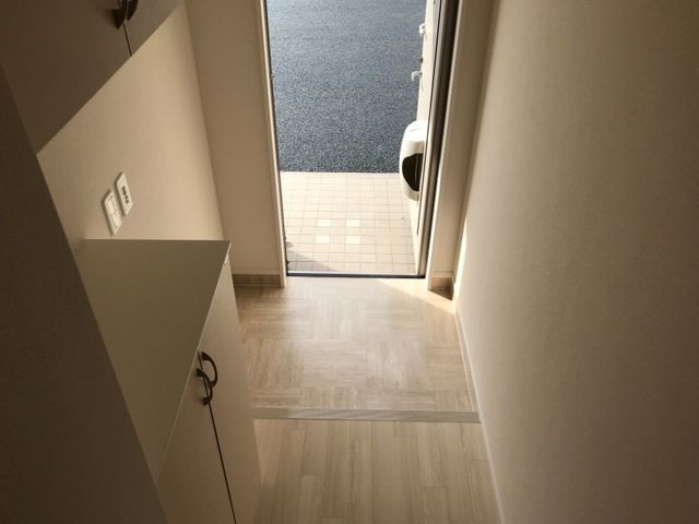 ユニヴェール宮代 玄関