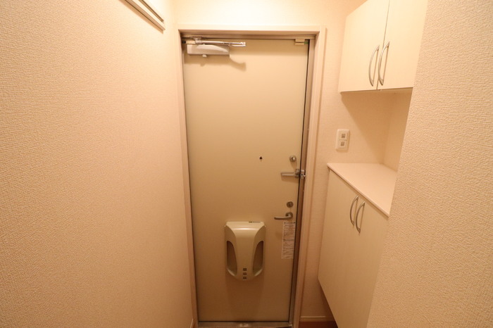 いずみメゾン 玄関