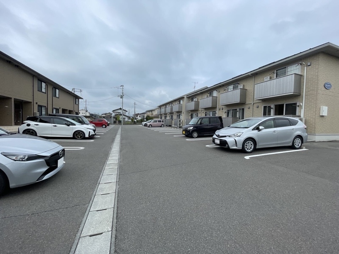 サニーガーデン　Ａ 駐車場