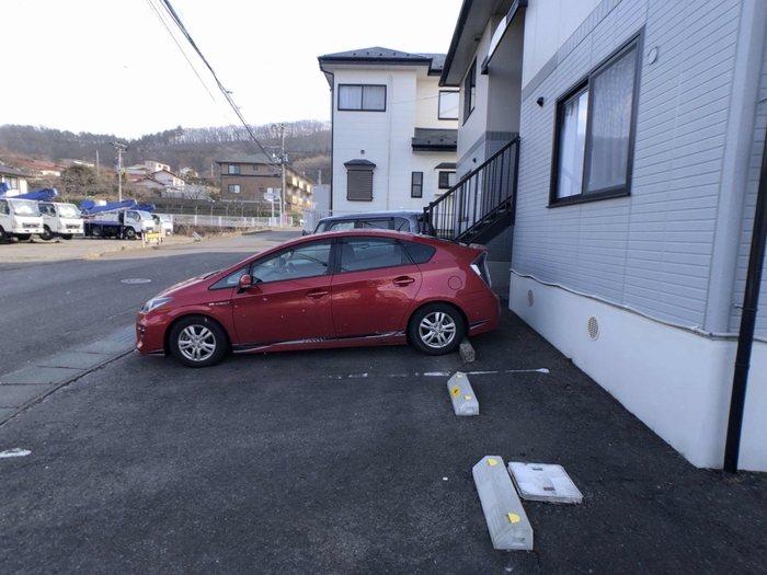 サン・メゾン 駐車場