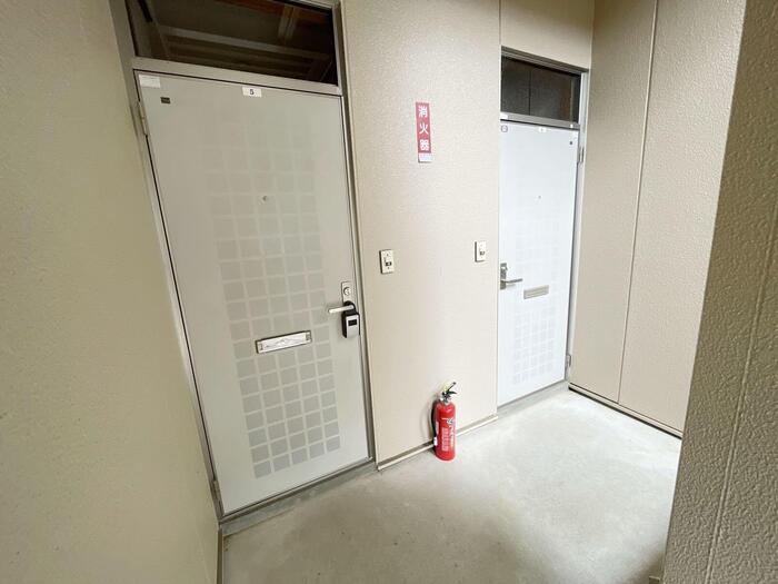 タンジコーポラス 5号 玄関